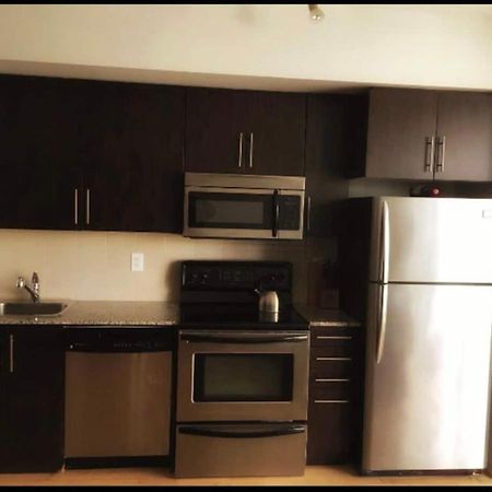 شقة Beautiful Unit In Heart Of Downtown تورونتو المظهر الخارجي الصورة